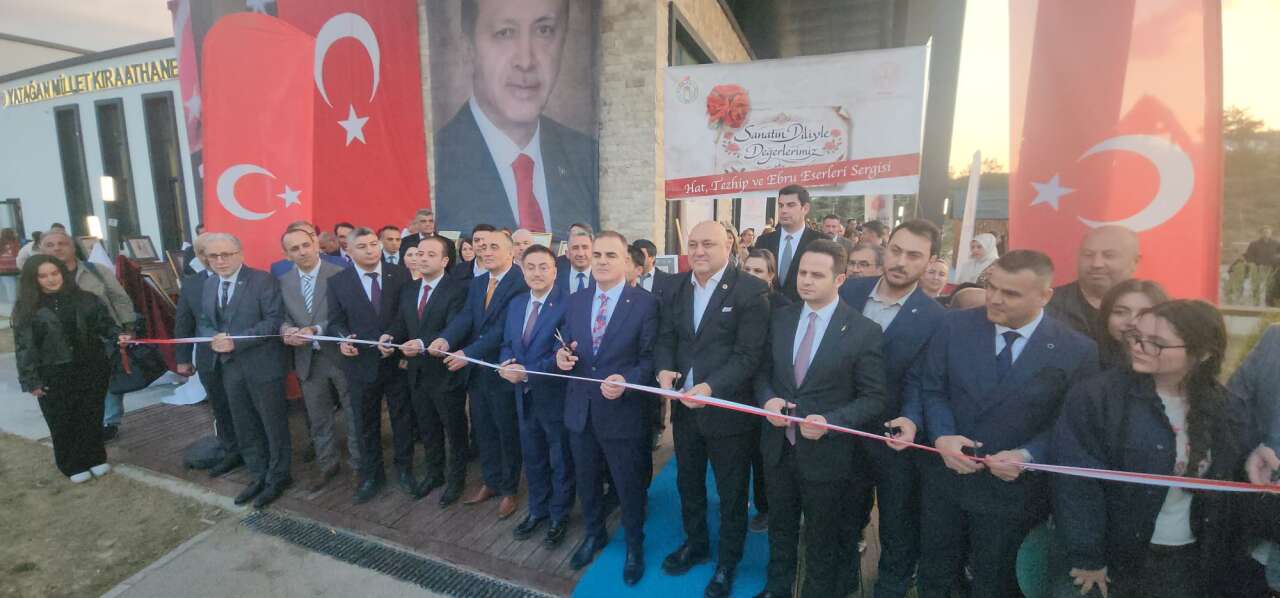 Muğla Valisi Akbıyık, Yatağan Millet Bahçesi’nde Gençlerle İftarda Buluştu 7